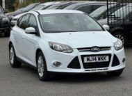 Ford Focus 1.0T EcoBoost Titanium Navigator Euro 5 (s/s) 5dr