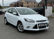 Ford Focus 1.0T EcoBoost Titanium Navigator Euro 5 (s/s) 5dr