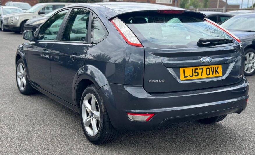 Ford Focus 1.6 TDCi DPF Zetec 5dr