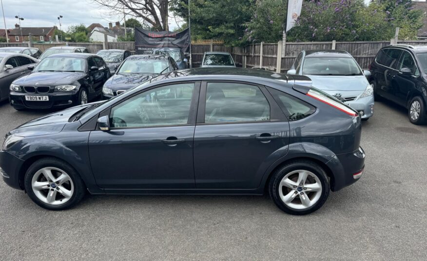 Ford Focus 1.6 TDCi DPF Zetec 5dr