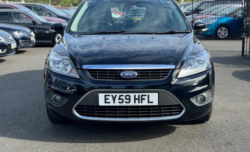 Ford Focus 1.6 Titanium 5dr