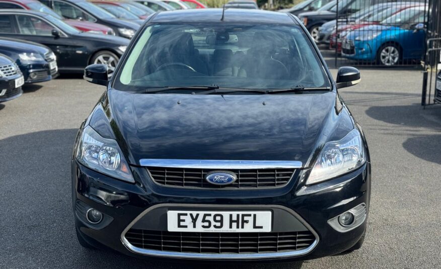 Ford Focus 1.6 Titanium 5dr