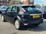 Ford Focus 1.6 Titanium 5dr