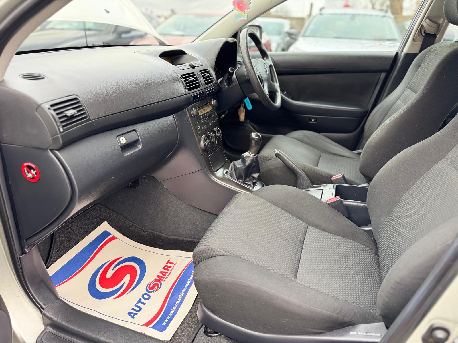 Toyota Avensis 1.8 VVT-i T2 5dr