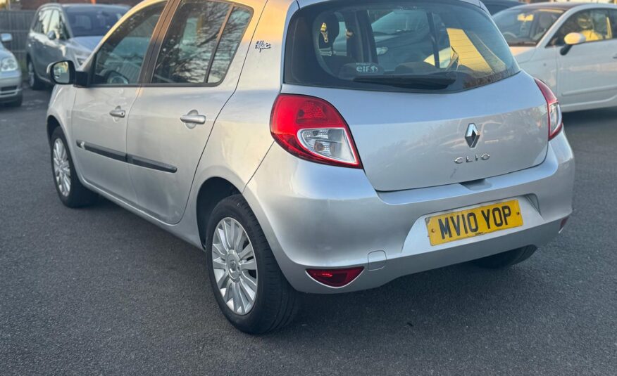 Renault Clio 1.2 I-Music Euro 5 5dr
