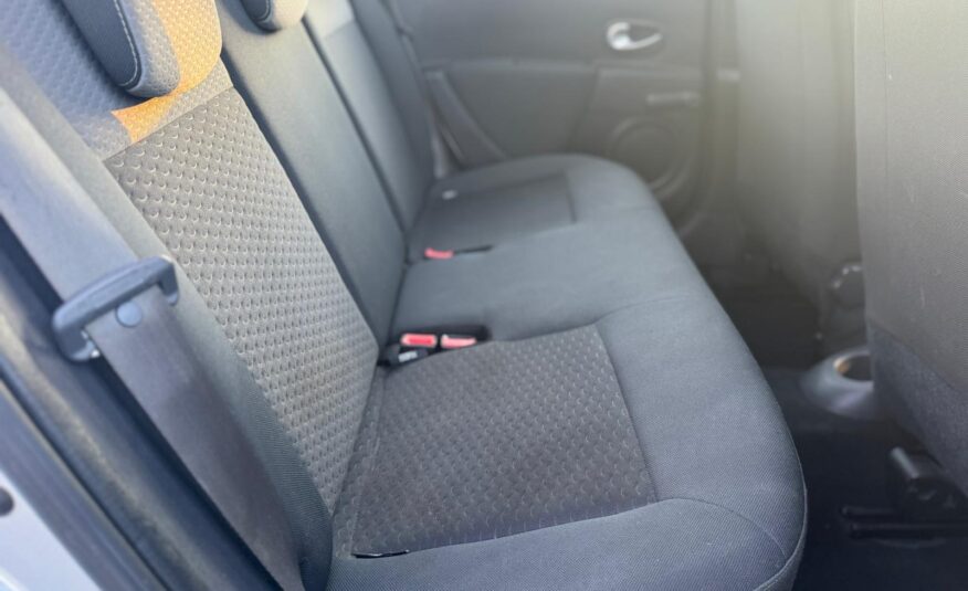 Renault Clio 1.2 I-Music Euro 5 5dr