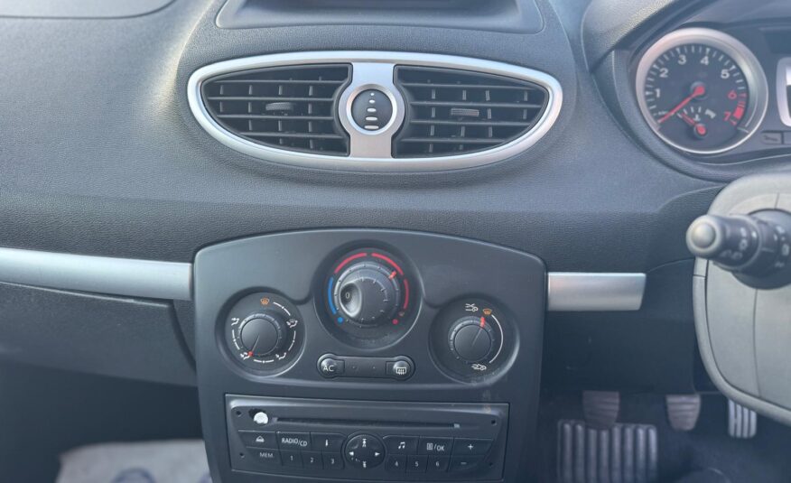 Renault Clio 1.2 I-Music Euro 5 5dr