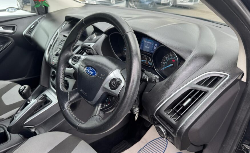 Ford Focus 1.6 TDCi Zetec Euro 5 (s/s) 5dr