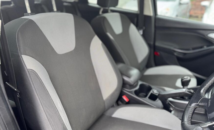 Ford Focus 1.6 TDCi Zetec Euro 5 (s/s) 5dr