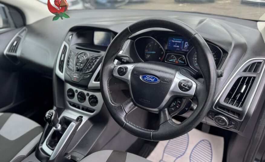 Ford Focus 1.6 TDCi Zetec Euro 5 (s/s) 5dr