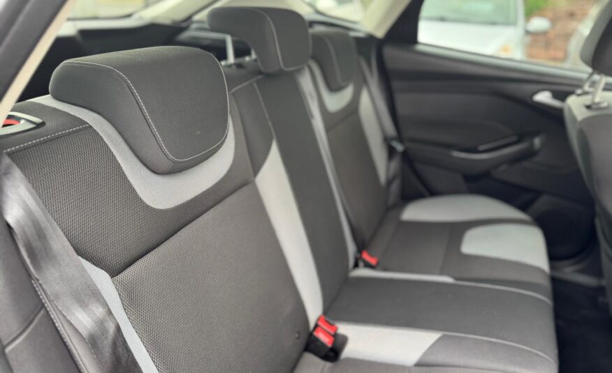 Ford Focus 1.6 TDCi Zetec Euro 5 (s/s) 5dr