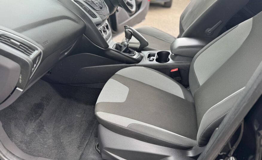 Ford Focus 1.6 TDCi Zetec Euro 5 (s/s) 5dr